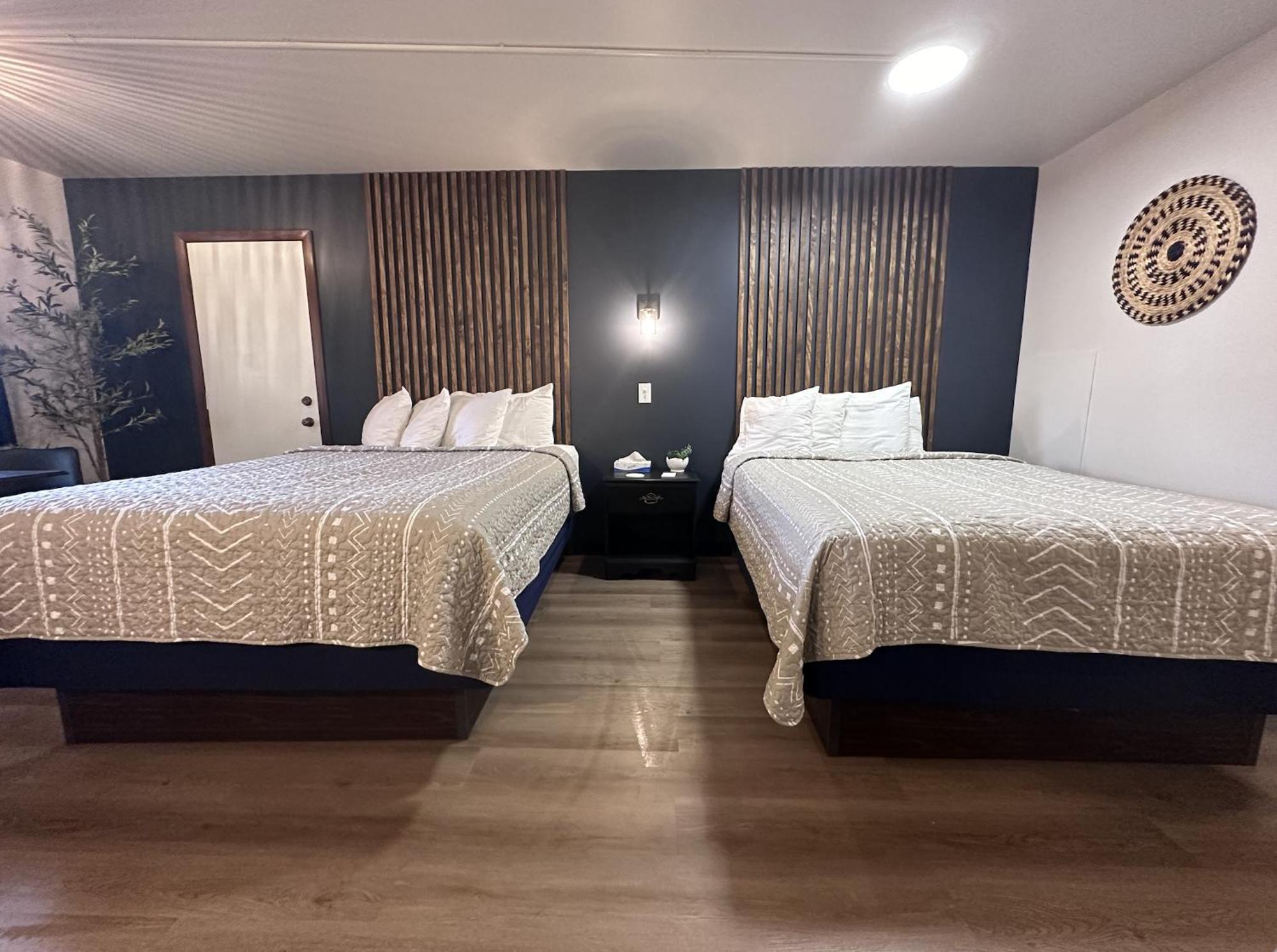 The Roscoe Boutique Motel Coshocton Δωμάτιο φωτογραφία